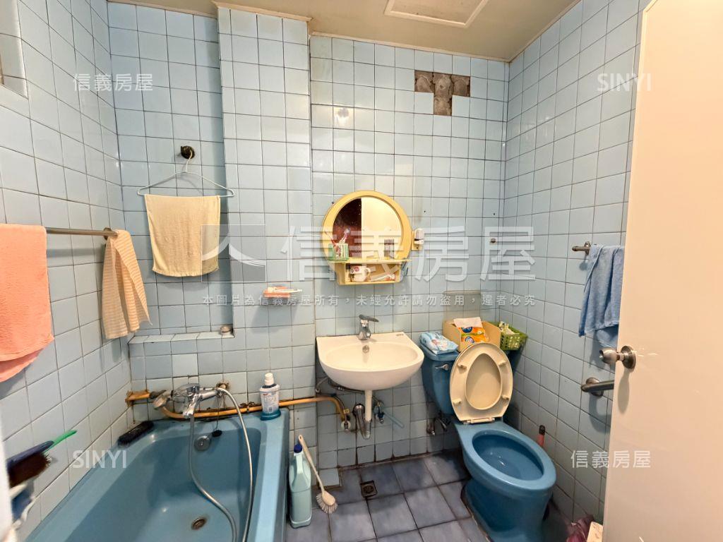 近大巨蛋採光邊間三樓房屋室內格局與周邊環境