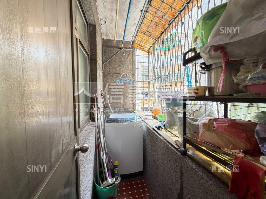 近大巨蛋採光邊間三樓房屋室內格局與周邊環境