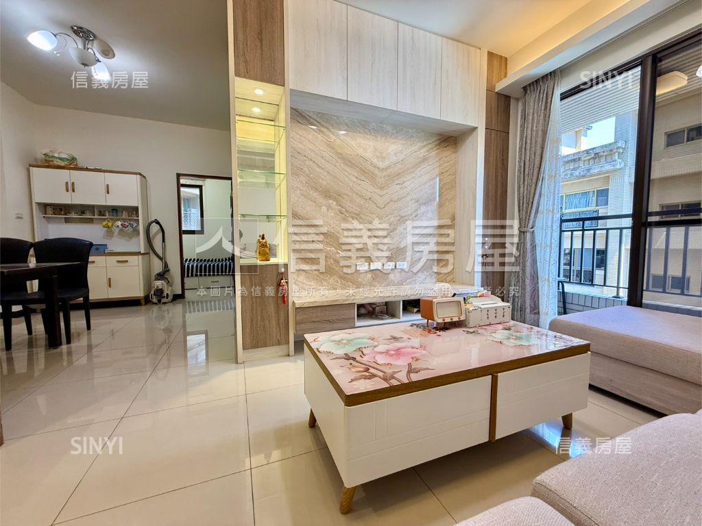 新店優質電梯三房車位房屋室內格局與周邊環境