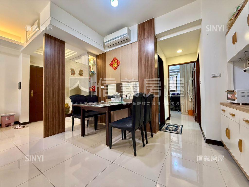 新店優質電梯三房車位房屋室內格局與周邊環境