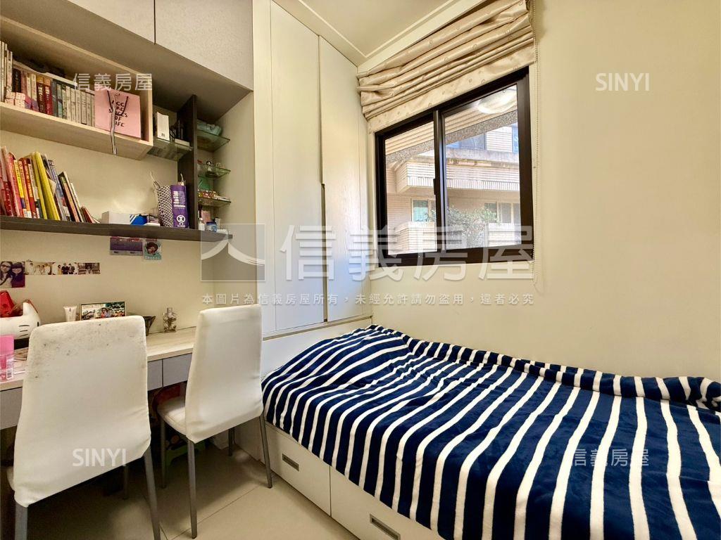 新店優質電梯三房車位房屋室內格局與周邊環境