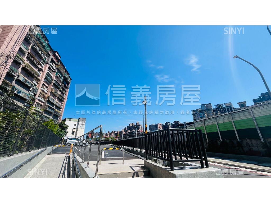 康寧良品電梯套房房屋室內格局與周邊環境