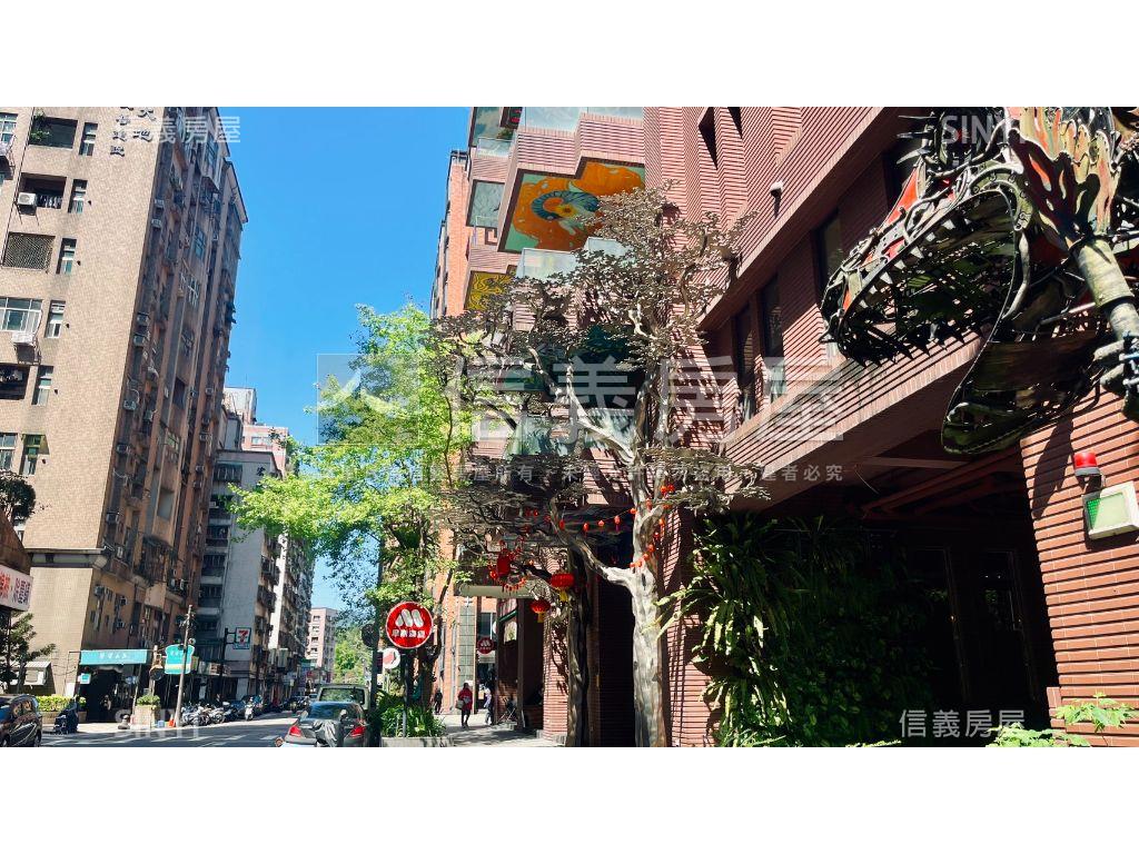 康寧良品電梯套房房屋室內格局與周邊環境