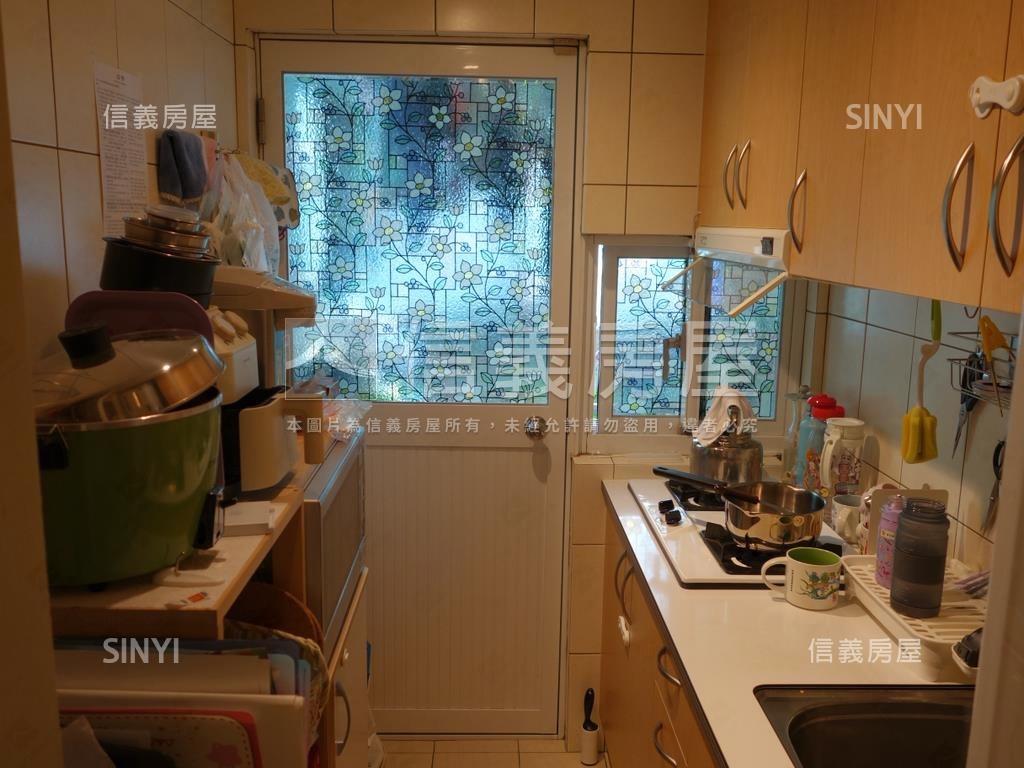 大文山興隆美景附車位房屋室內格局與周邊環境