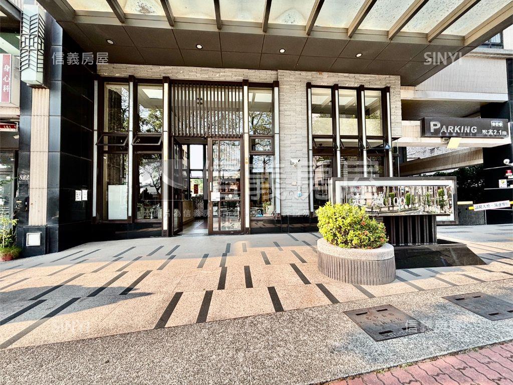 星巴克隔壁三房Ｂ１平車房屋室內格局與周邊環境