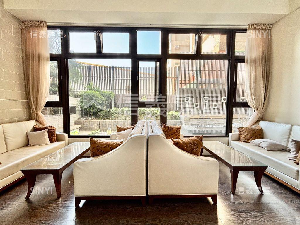 星巴克隔壁三房Ｂ１平車房屋室內格局與周邊環境