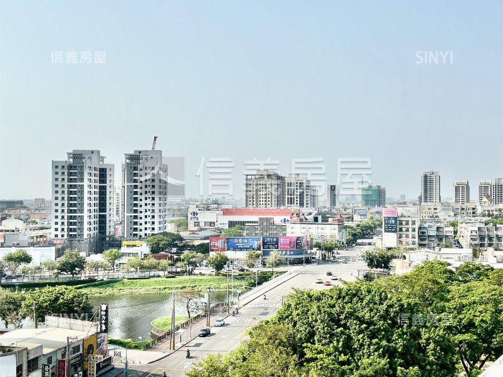 星巴克隔壁三房Ｂ１平車房屋室內格局與周邊環境