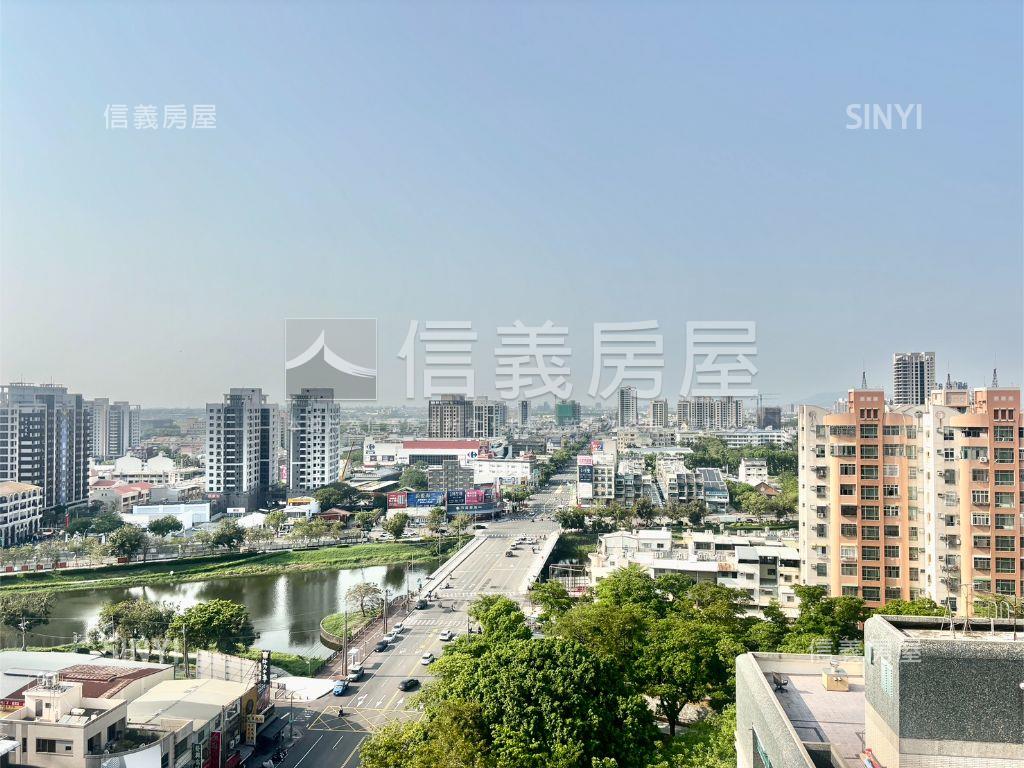 星巴克隔壁三房Ｂ１平車房屋室內格局與周邊環境