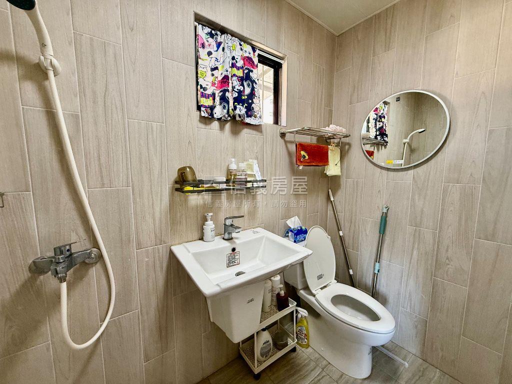 福園街三面採光美宅房屋室內格局與周邊環境