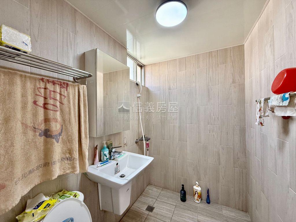 福園街三面採光美宅房屋室內格局與周邊環境