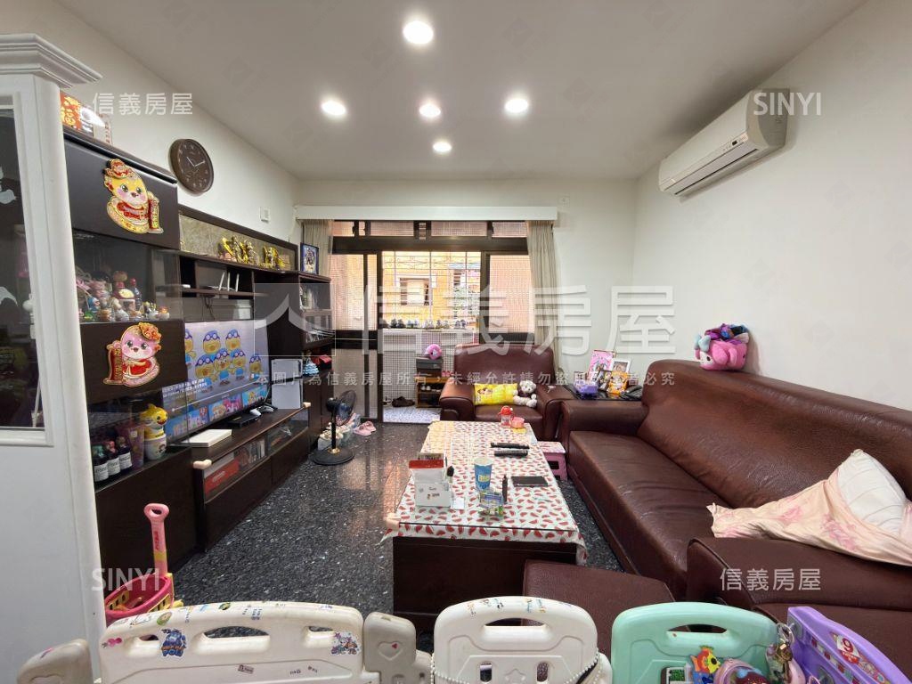 秀朗～學區～優質美寓３樓房屋室內格局與周邊環境