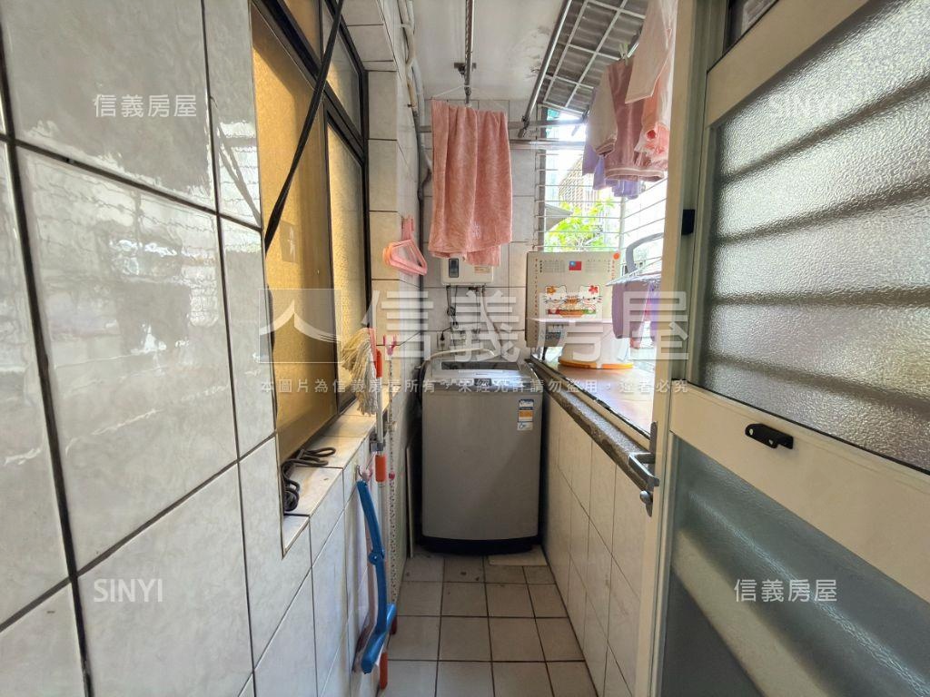 秀朗～學區～優質美寓３樓房屋室內格局與周邊環境