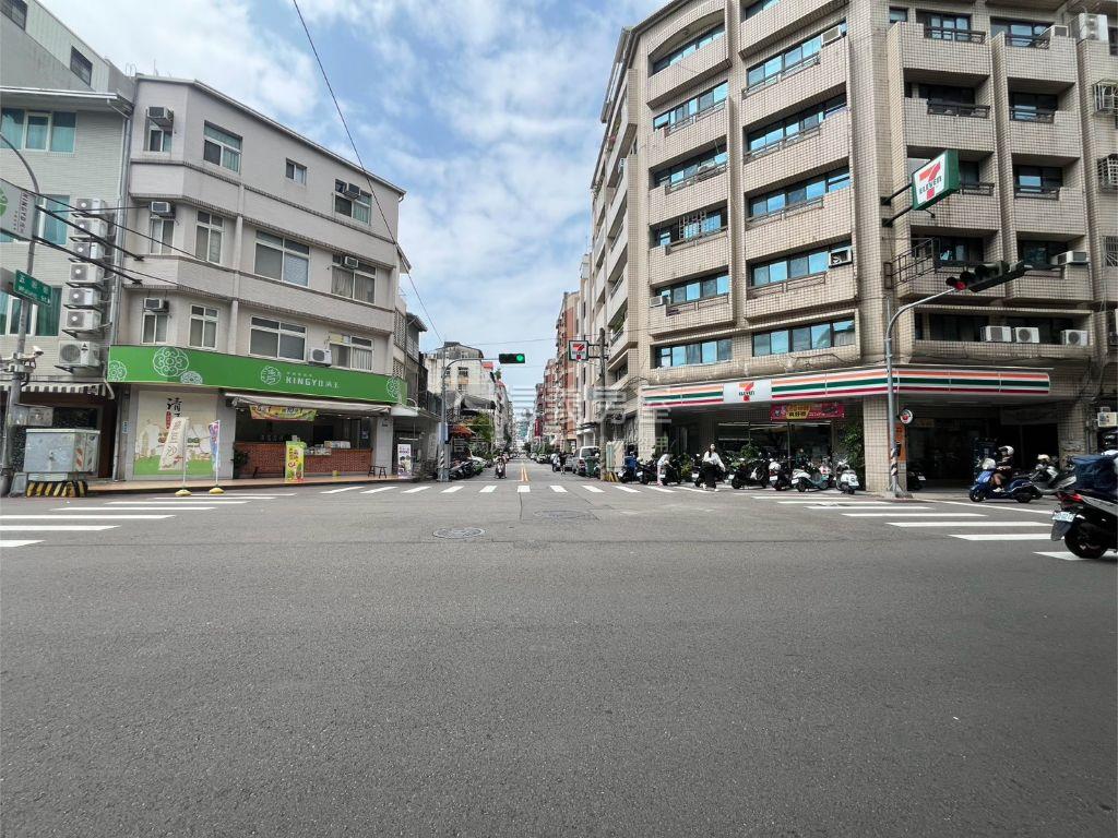 近教育大學３房裝潢美屋房屋室內格局與周邊環境