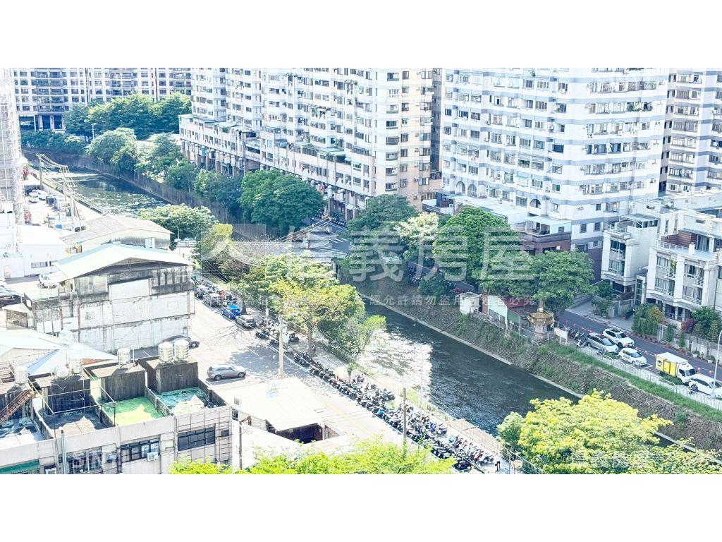 佛羅里達四房河畔視野房屋室內格局與周邊環境