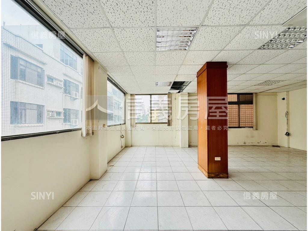 角窗。海安路金店面房屋室內格局與周邊環境