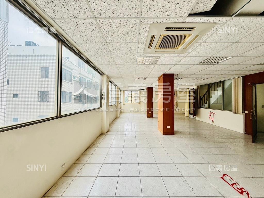 角窗。海安路金店面房屋室內格局與周邊環境