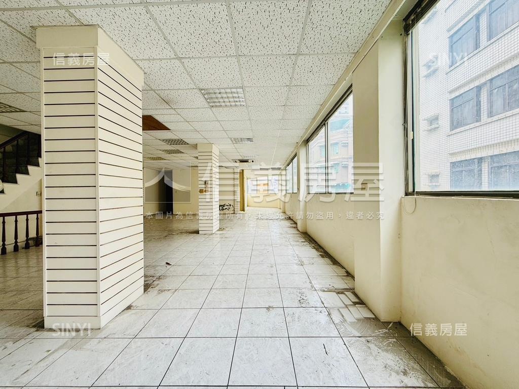 角窗。海安路金店面房屋室內格局與周邊環境