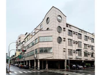 角窗。海安路金店面