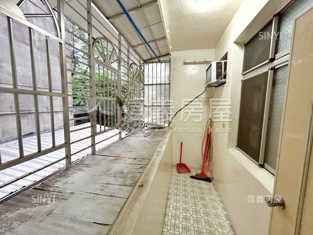 精選石牌公寓２樓房屋室內格局與周邊環境