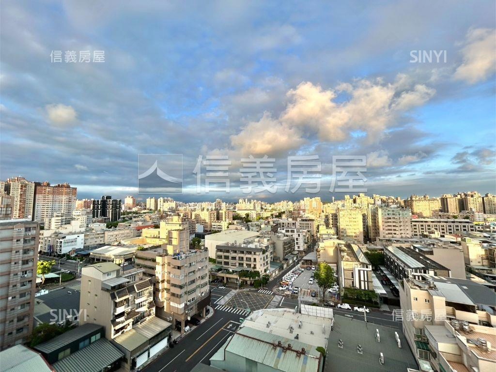 捷運純品高樓景觀３房平車房屋室內格局與周邊環境