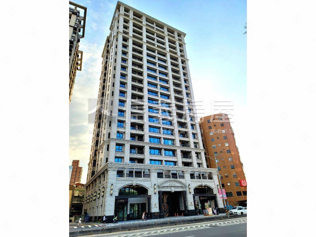 冠德羅斯福邊間角窗店面房屋室內格局與周邊環境