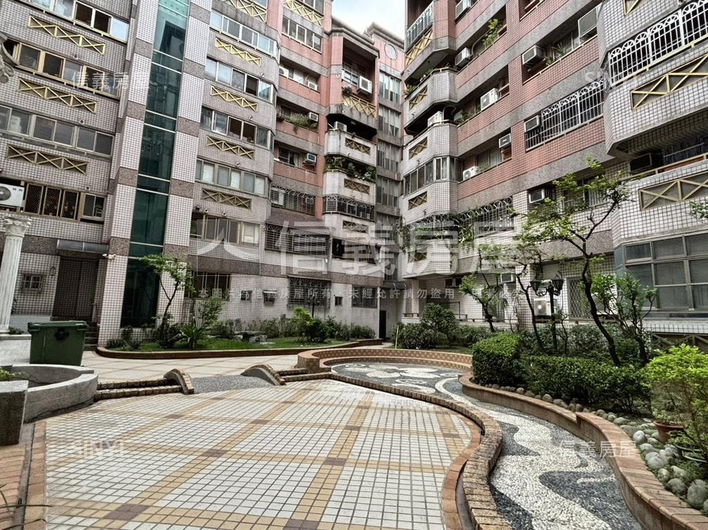 近文心路魅力金店面房屋室內格局與周邊環境
