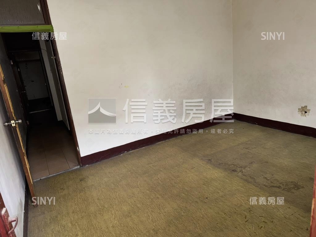 太平中山路透天房屋室內格局與周邊環境