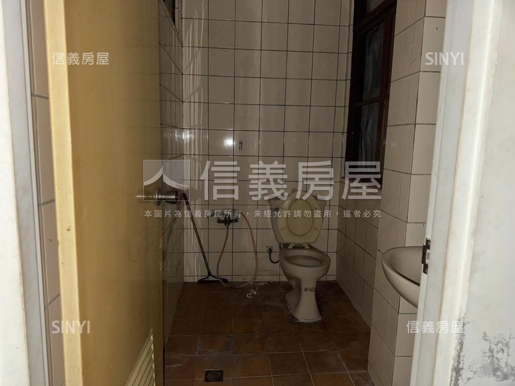 太平中山路透天房屋室內格局與周邊環境