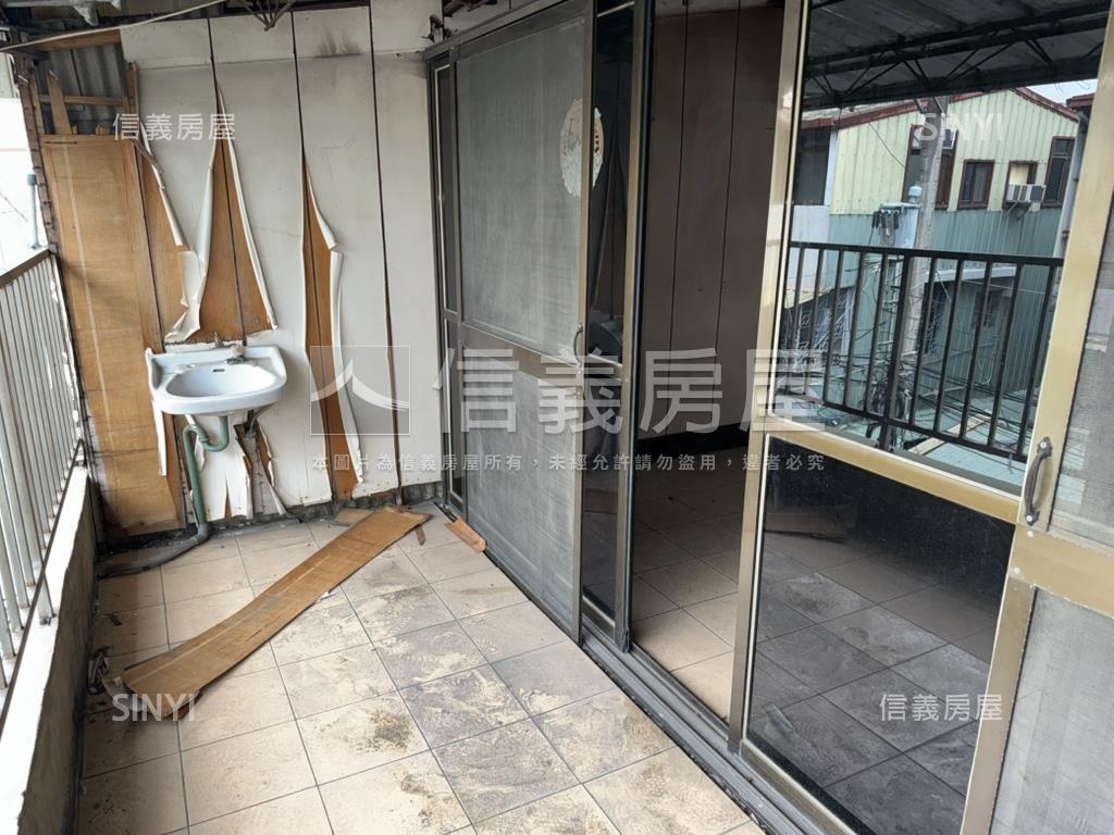 太平中山路透天房屋室內格局與周邊環境
