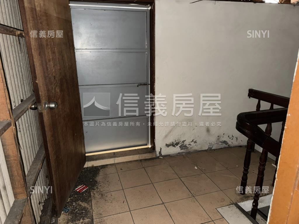 太平中山路透天房屋室內格局與周邊環境