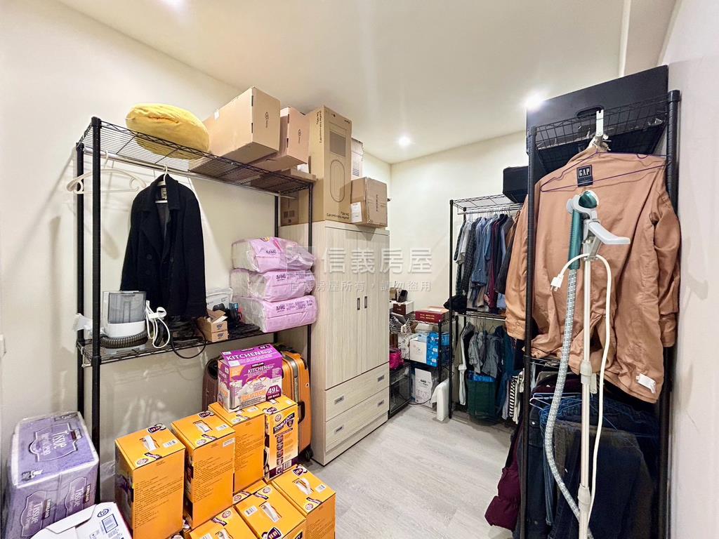公園臨路超值裝潢美透天房屋室內格局與周邊環境