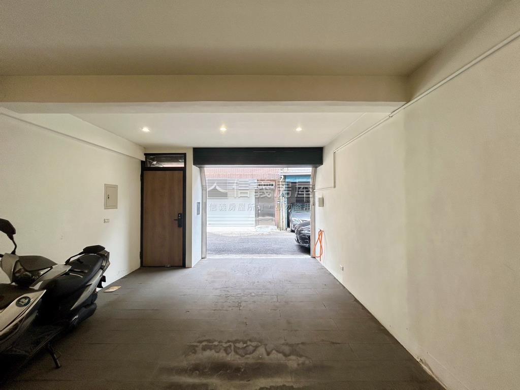 公園臨路超值裝潢美透天房屋室內格局與周邊環境