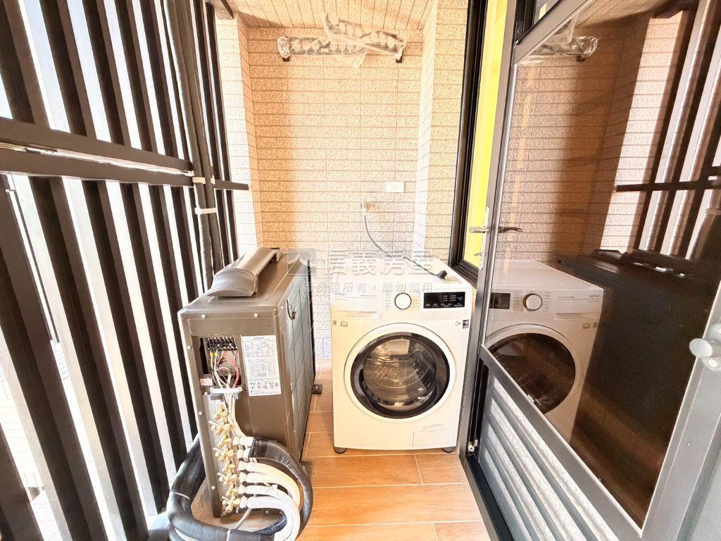 鉑愛悦２房高樓有車位房屋室內格局與周邊環境