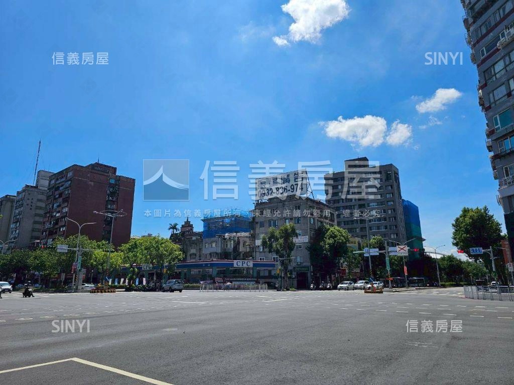 捷運。學區。眺望森林公園房屋室內格局與周邊環境