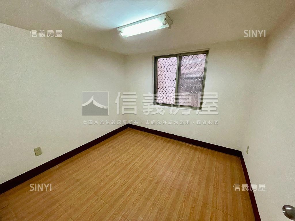 文化中心面寬車墅房屋室內格局與周邊環境