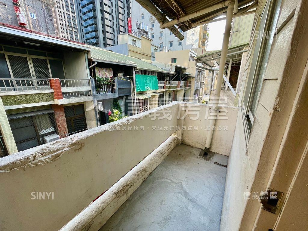 文化中心面寬車墅房屋室內格局與周邊環境