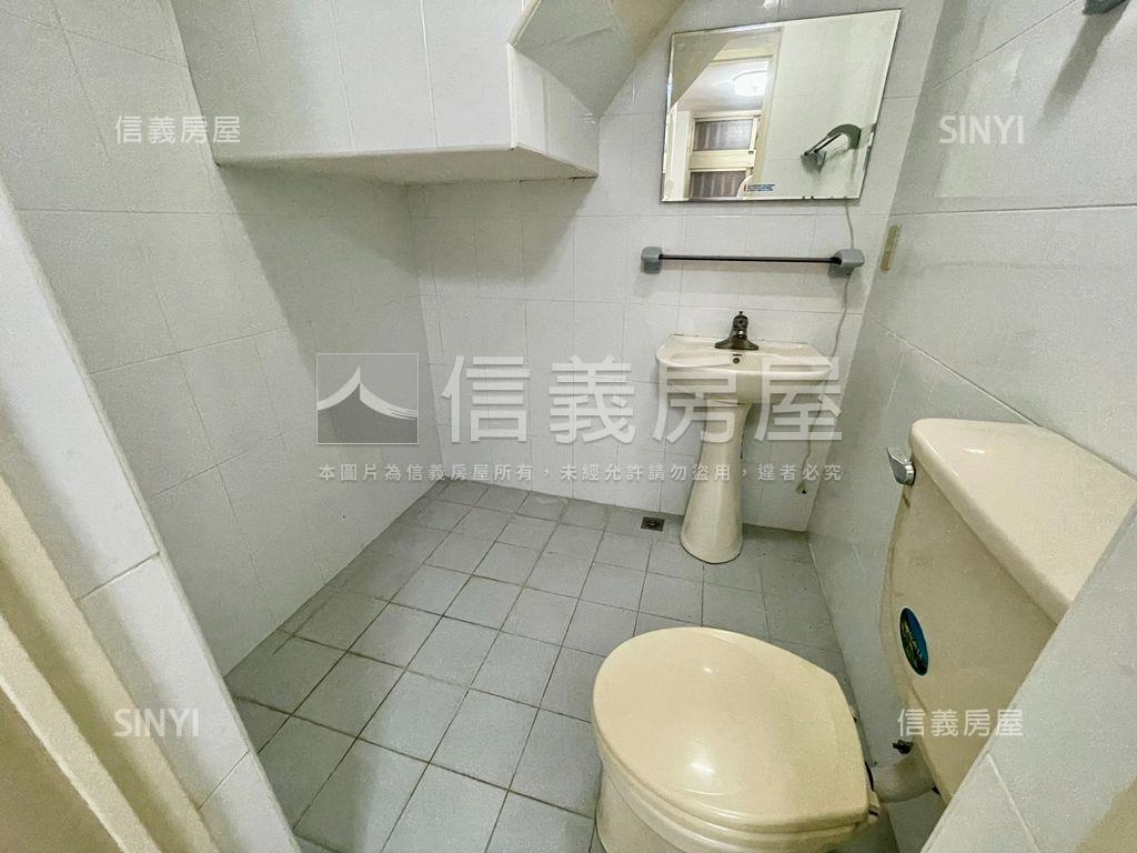 文化中心面寬車墅房屋室內格局與周邊環境