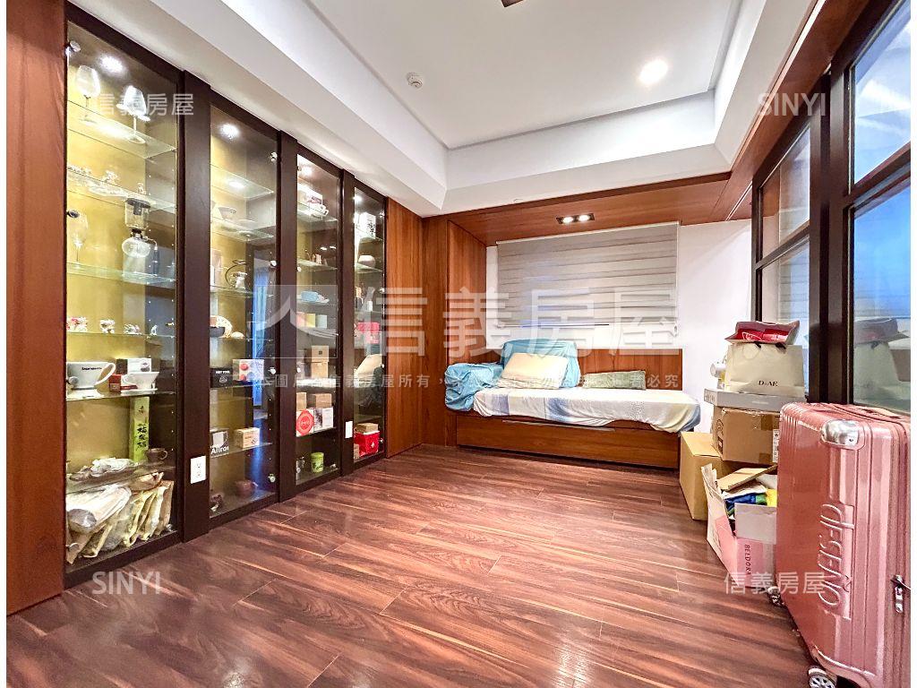 欣灣時代ｘ海景雙平車房屋室內格局與周邊環境