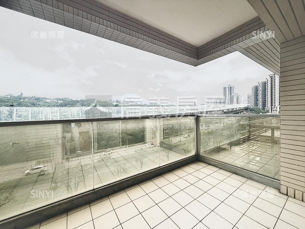 【灣頂】稀有三房＋車位房屋室內格局與周邊環境