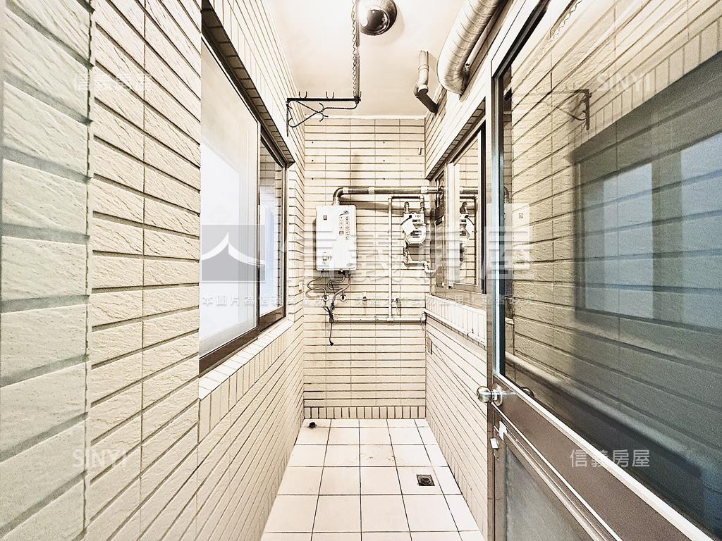 【灣頂】稀有三房＋車位房屋室內格局與周邊環境