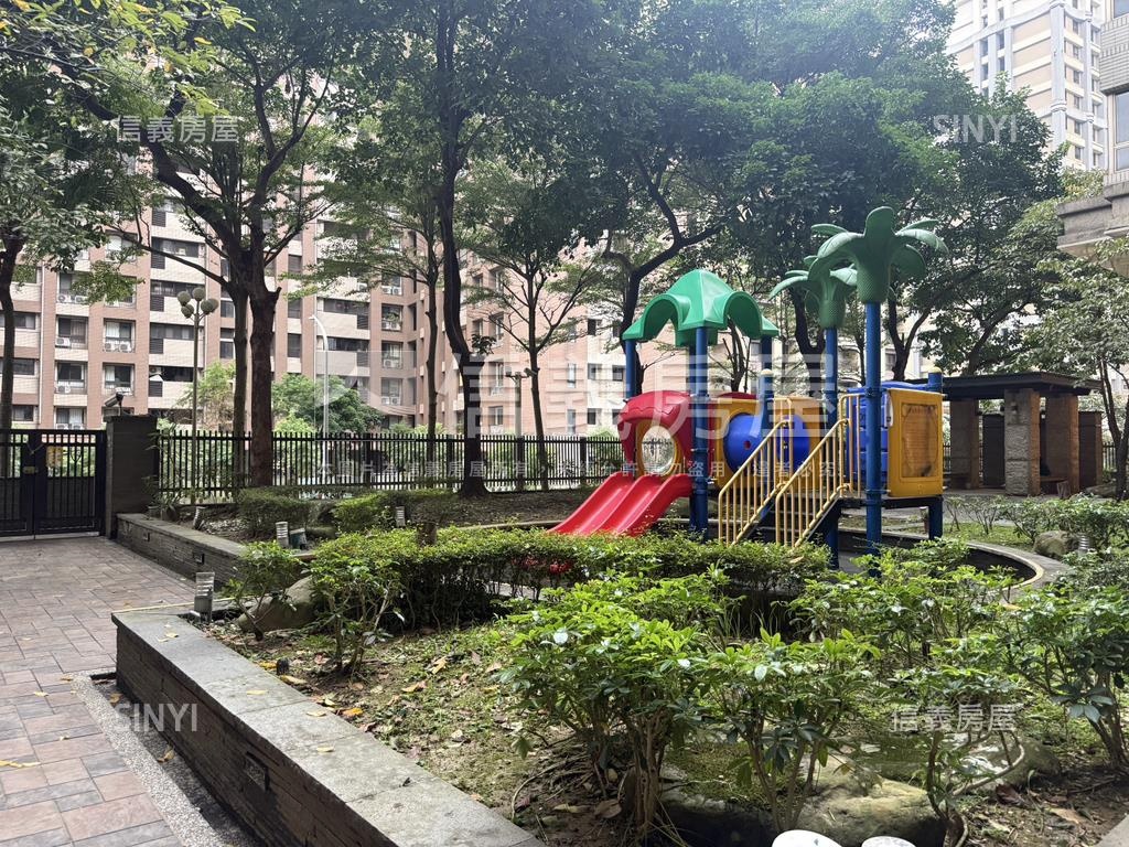 【灣頂】稀有三房＋車位房屋室內格局與周邊環境