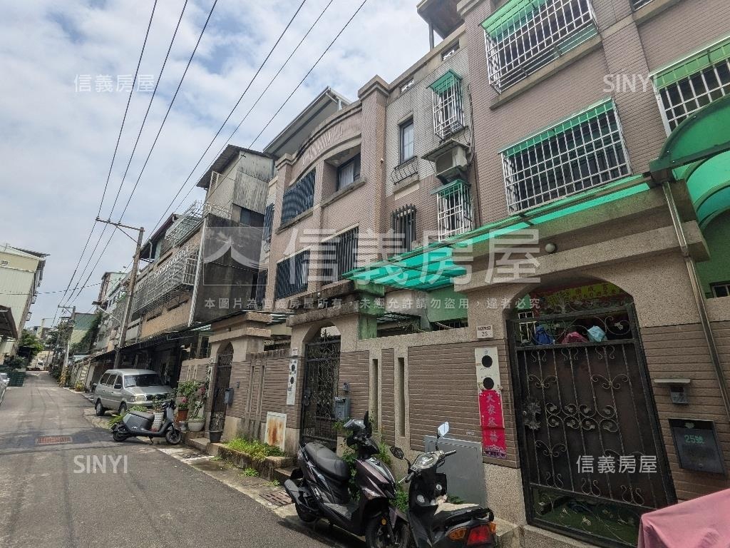 大帝城堡臨路別墅房屋室內格局與周邊環境