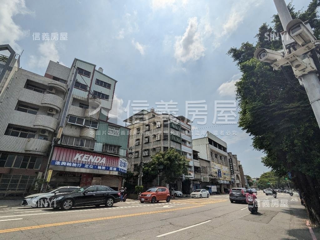 大帝城堡臨路別墅房屋室內格局與周邊環境