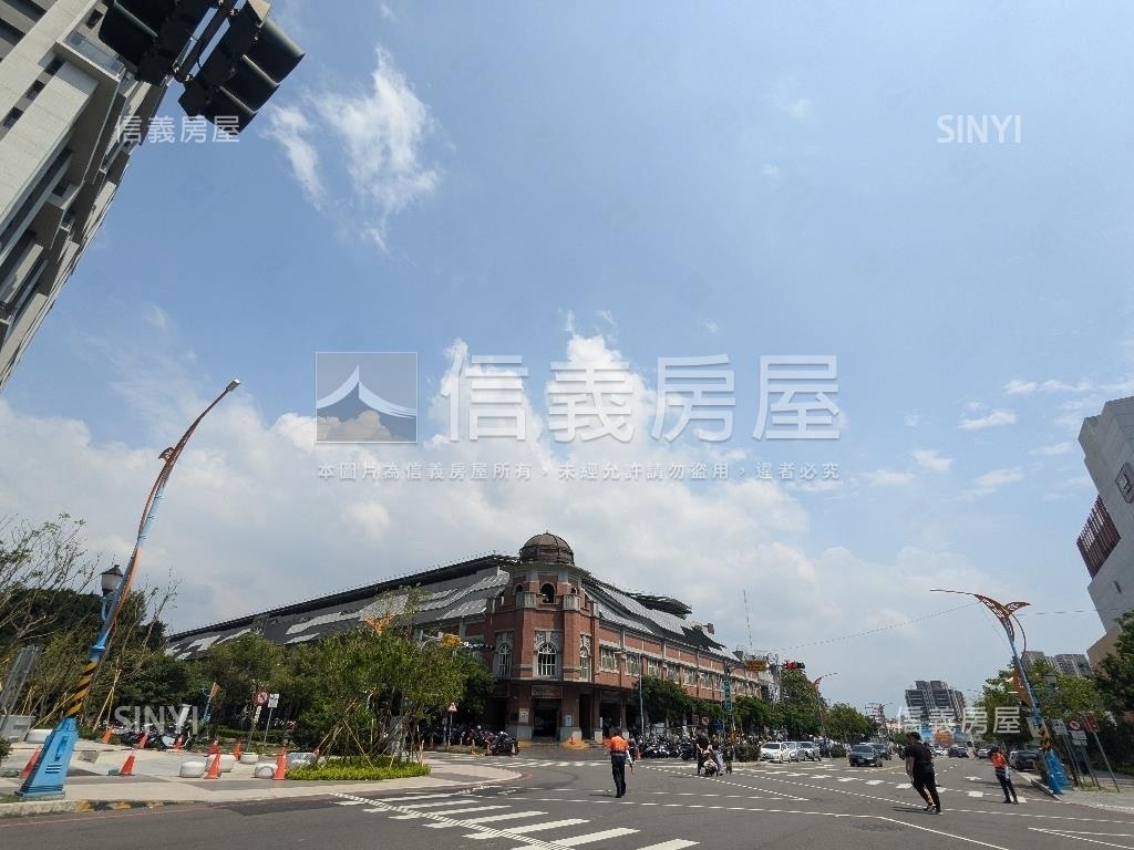大帝城堡臨路別墅房屋室內格局與周邊環境