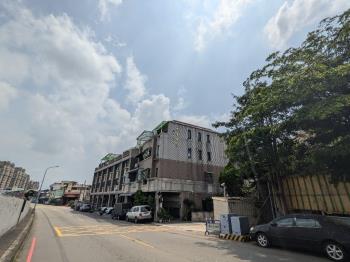 大帝城堡臨路別墅