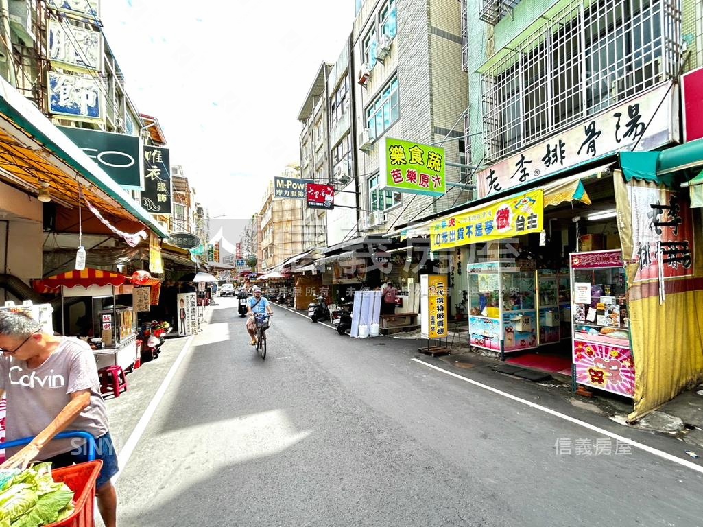 近新興市場安靜透天店面房屋室內格局與周邊環境