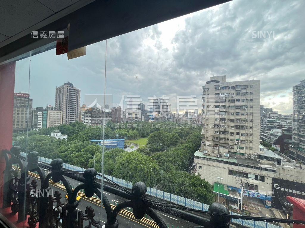 新生高樓頂加住辦房屋室內格局與周邊環境