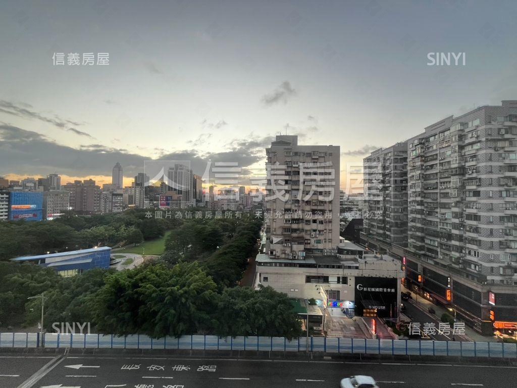 新生高樓頂加住辦房屋室內格局與周邊環境