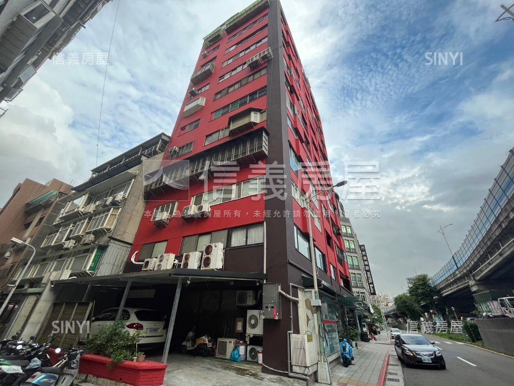 新生高樓頂加住辦房屋室內格局與周邊環境