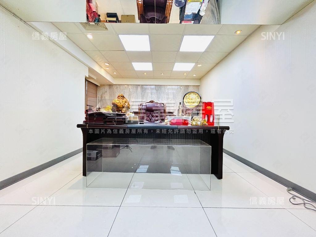 統領大樓黃金方正明亮辦公房屋室內格局與周邊環境